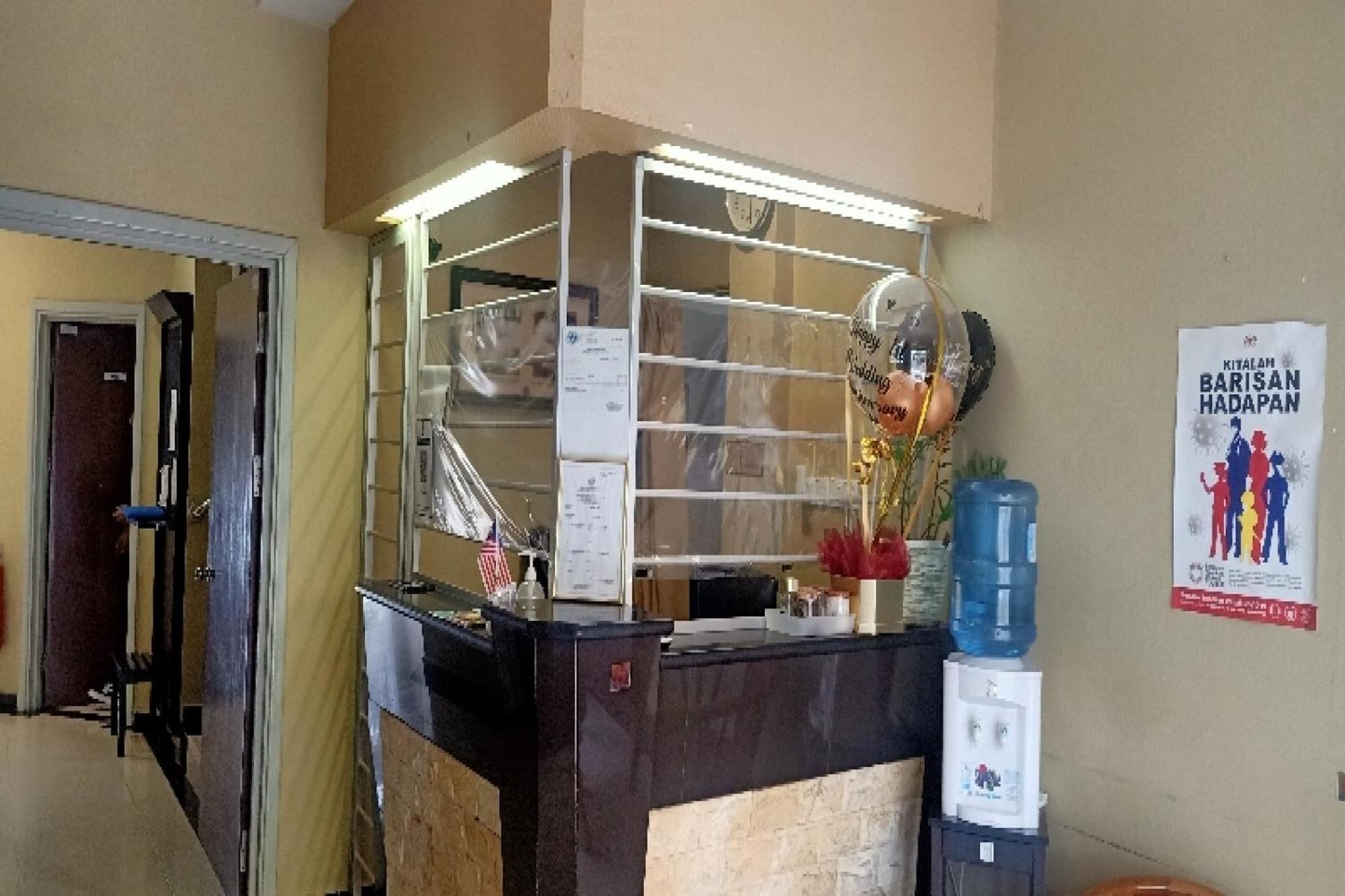 Oyo 90411 Perdana Hotel Labuan Zewnętrze zdjęcie
