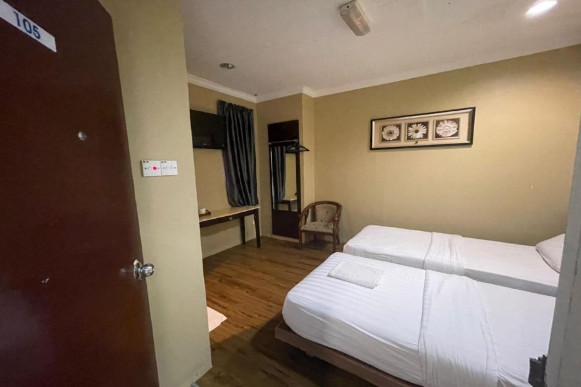 Oyo 90411 Perdana Hotel Labuan Zewnętrze zdjęcie