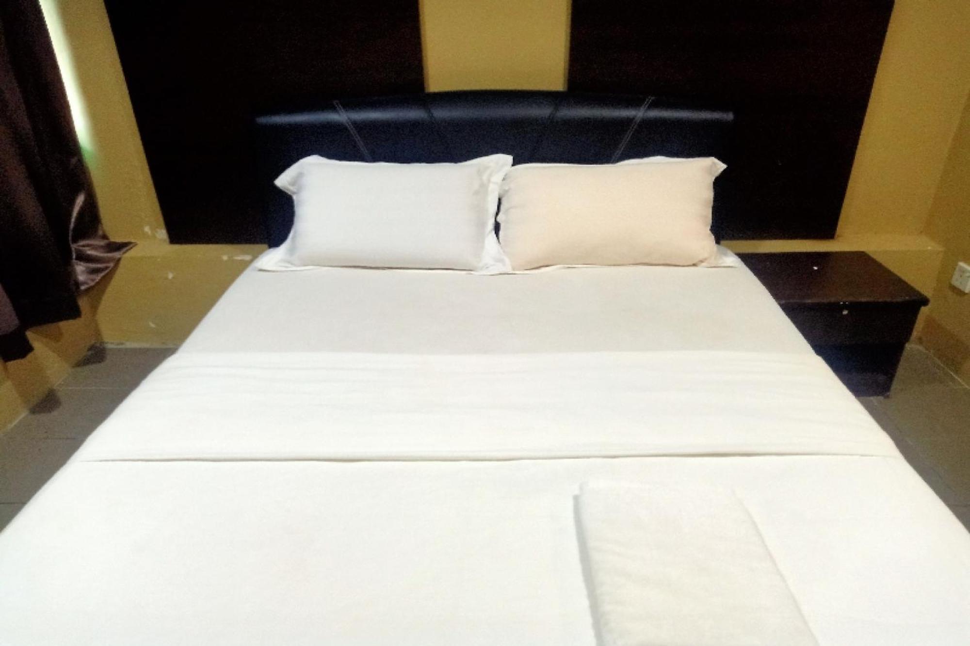 Oyo 90411 Perdana Hotel Labuan Zewnętrze zdjęcie