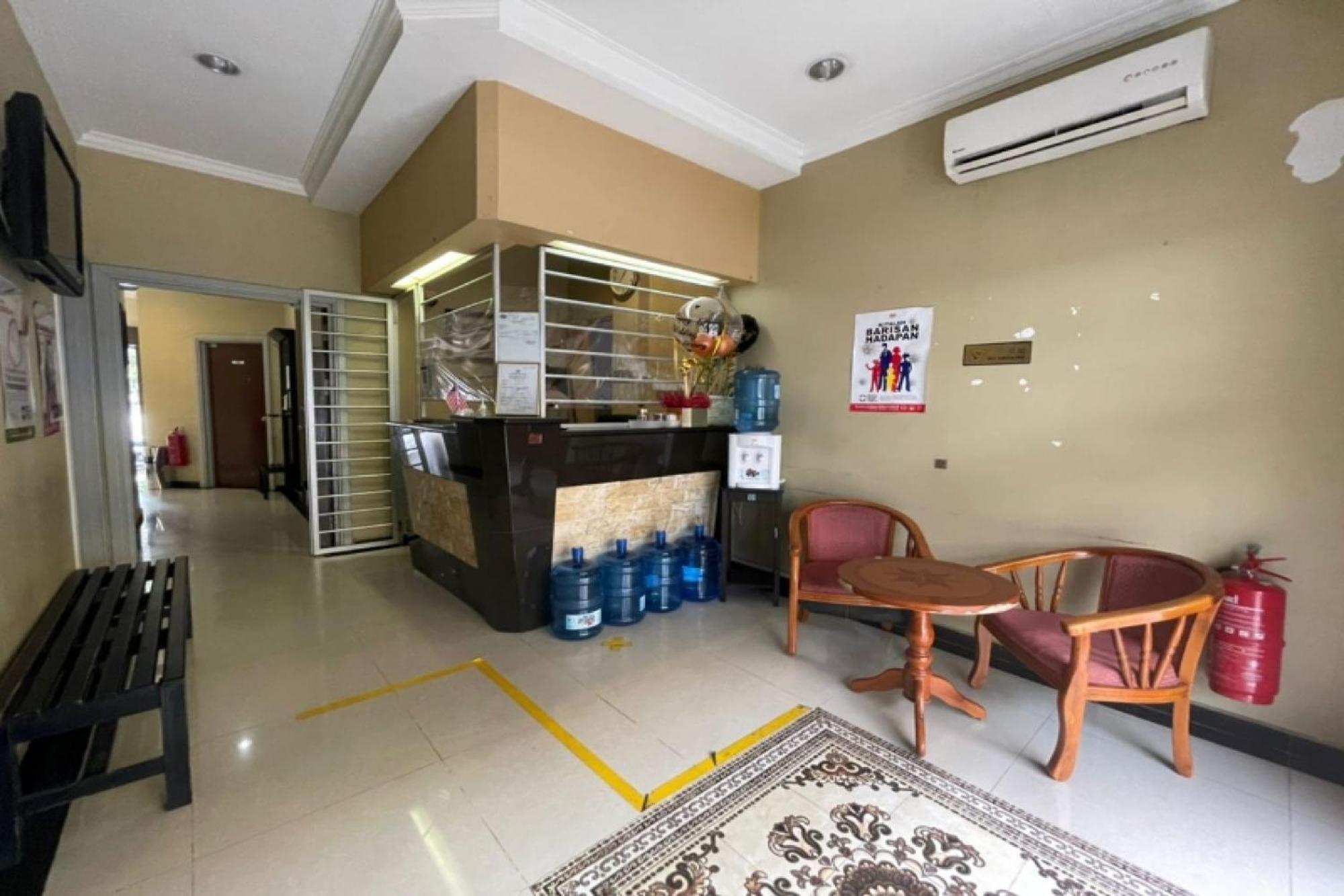 Oyo 90411 Perdana Hotel Labuan Zewnętrze zdjęcie