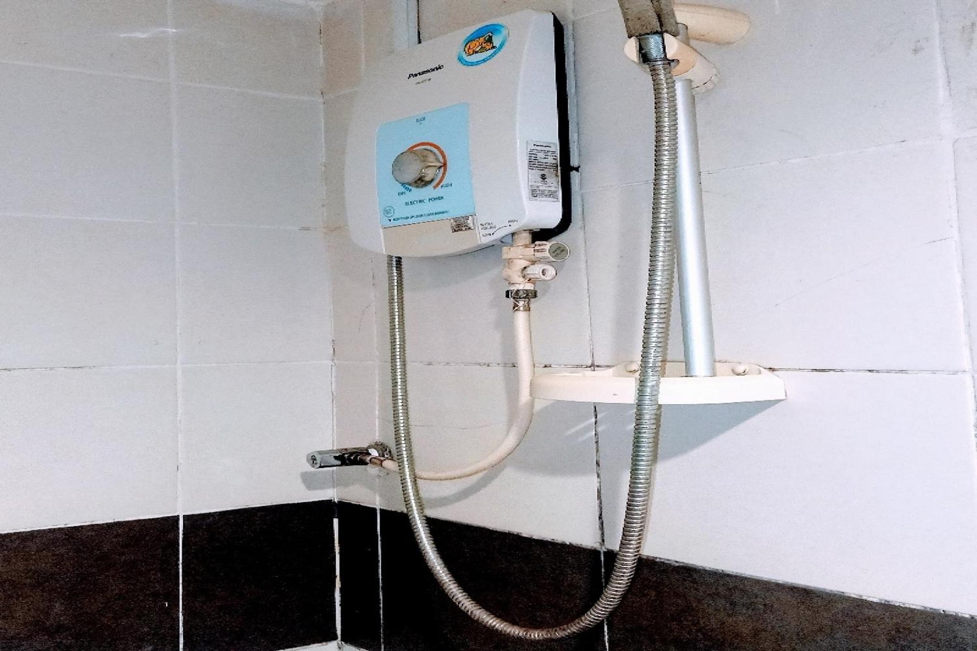 Oyo 90411 Perdana Hotel Labuan Zewnętrze zdjęcie